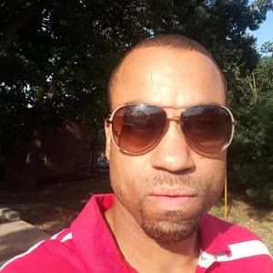 Meet your Posher, Aaron